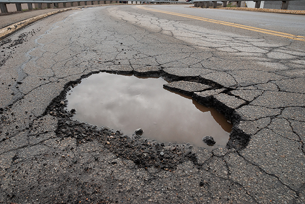 Pothole Survival Guide on Safeguarding Your Vehicle on Hawaiian Roads